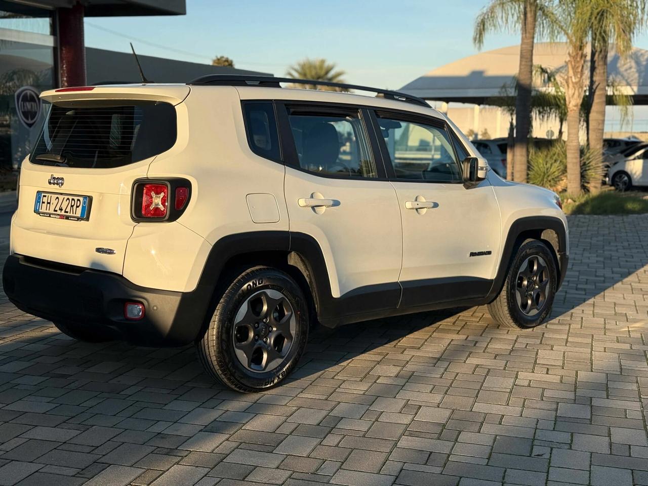 Jeep Renegade 1.6 Mjt 105 CV Business