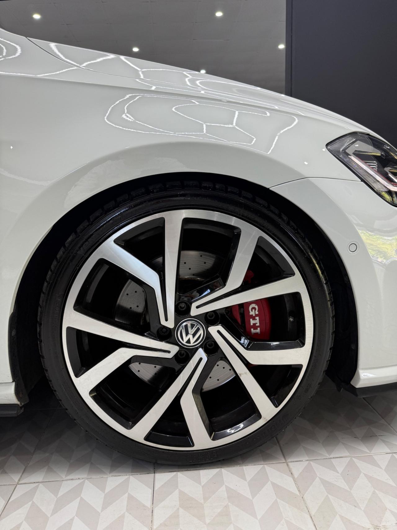 Volkswagen Golf GTI Golf GTI Performance 2.0 TSI DSG 3p. BlueMotion Technology