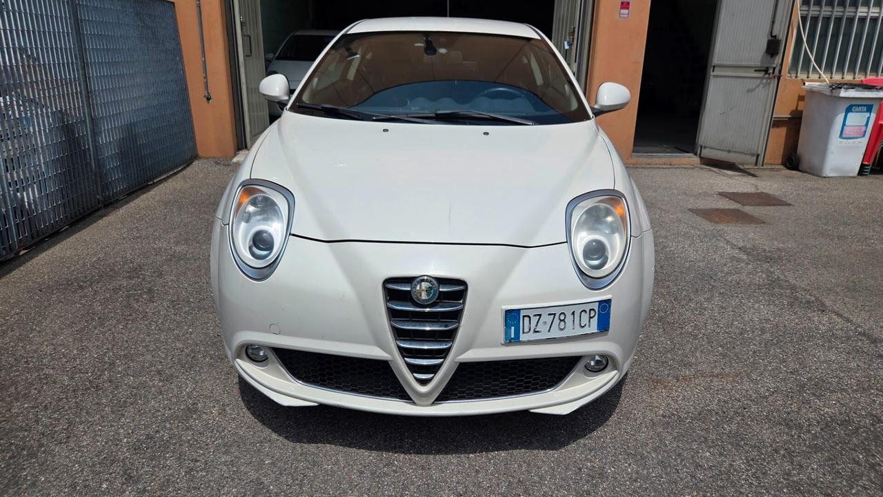 Alfa Romeo MiTo 1.4 105 CV M.air Distinctive Premium Pack