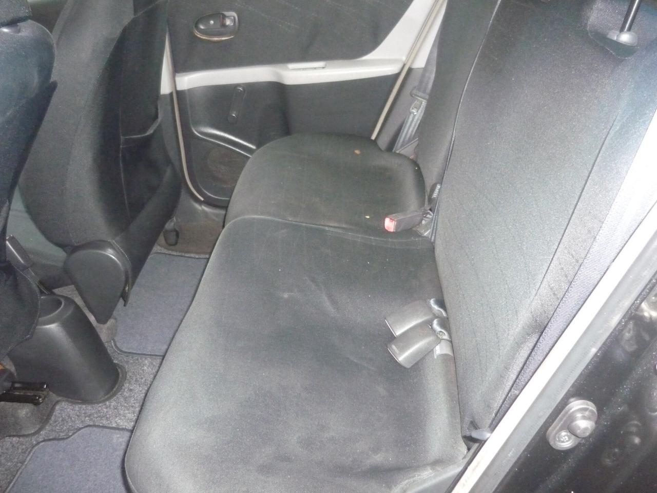 Toyota Yaris 1.0 5 porte Sol