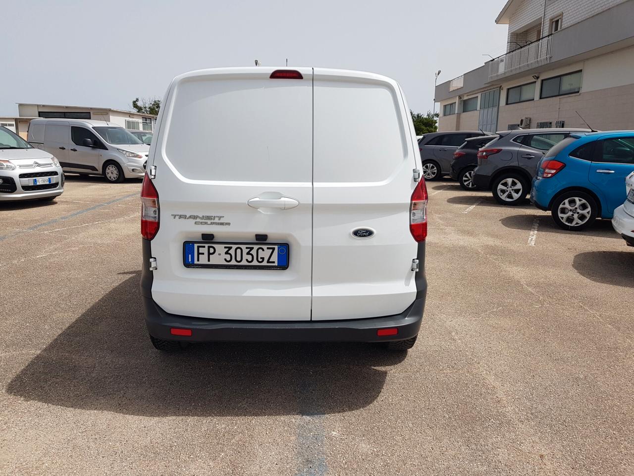 Ford Transit Courier 1.5 TDCi 75CV Van Entry