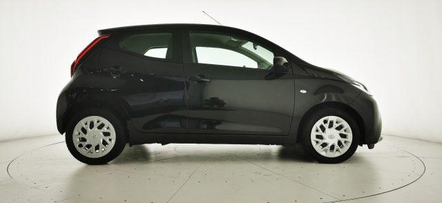 TOYOTA Aygo Connect 1.0 VVT-i 72CV x-business CAMBIO AUTOM.