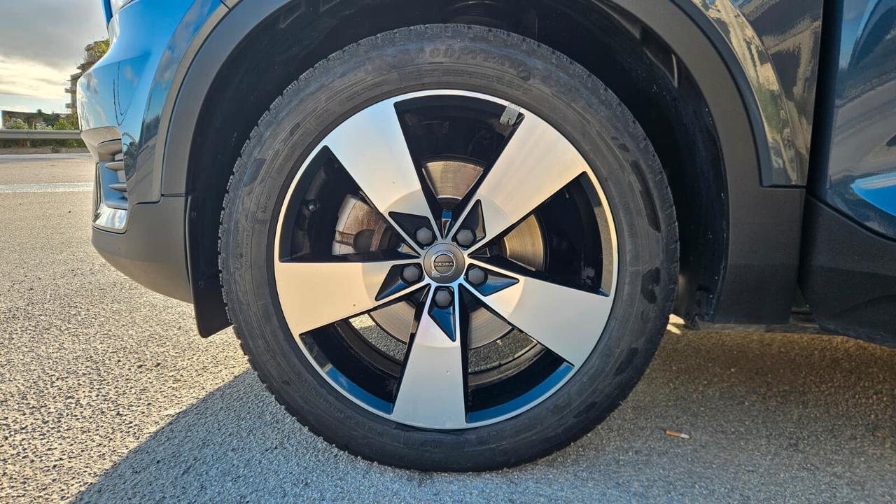 Volvo XC40 D3 AWD Geartronic Momentum