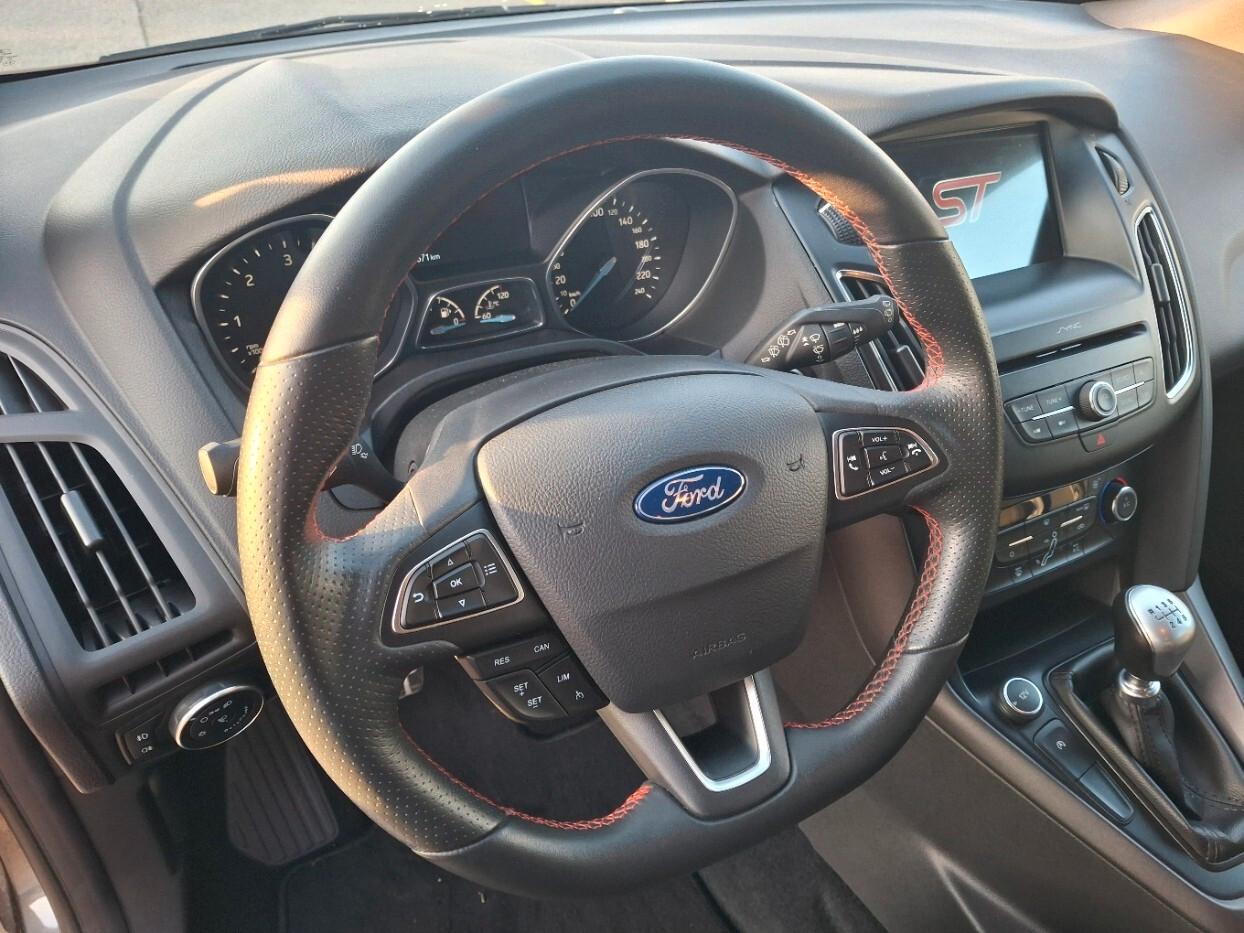 Ford Focus 1.5 TDCi 120 CV Start&Stop ST Line