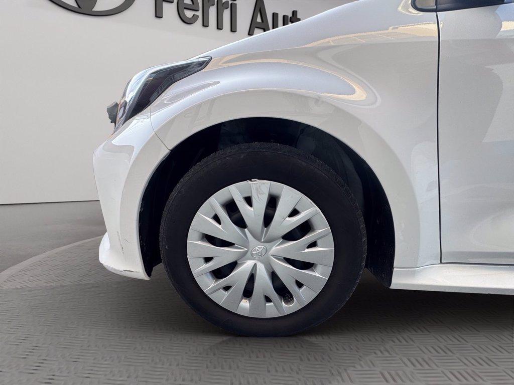 TOYOTA Yaris 1.0 active del 2023