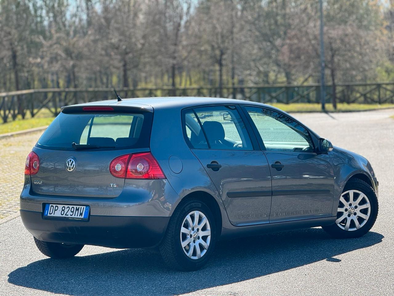 Volkswagen Golf 1.4 16V TSI 5p. DSG 7G x neopatentati