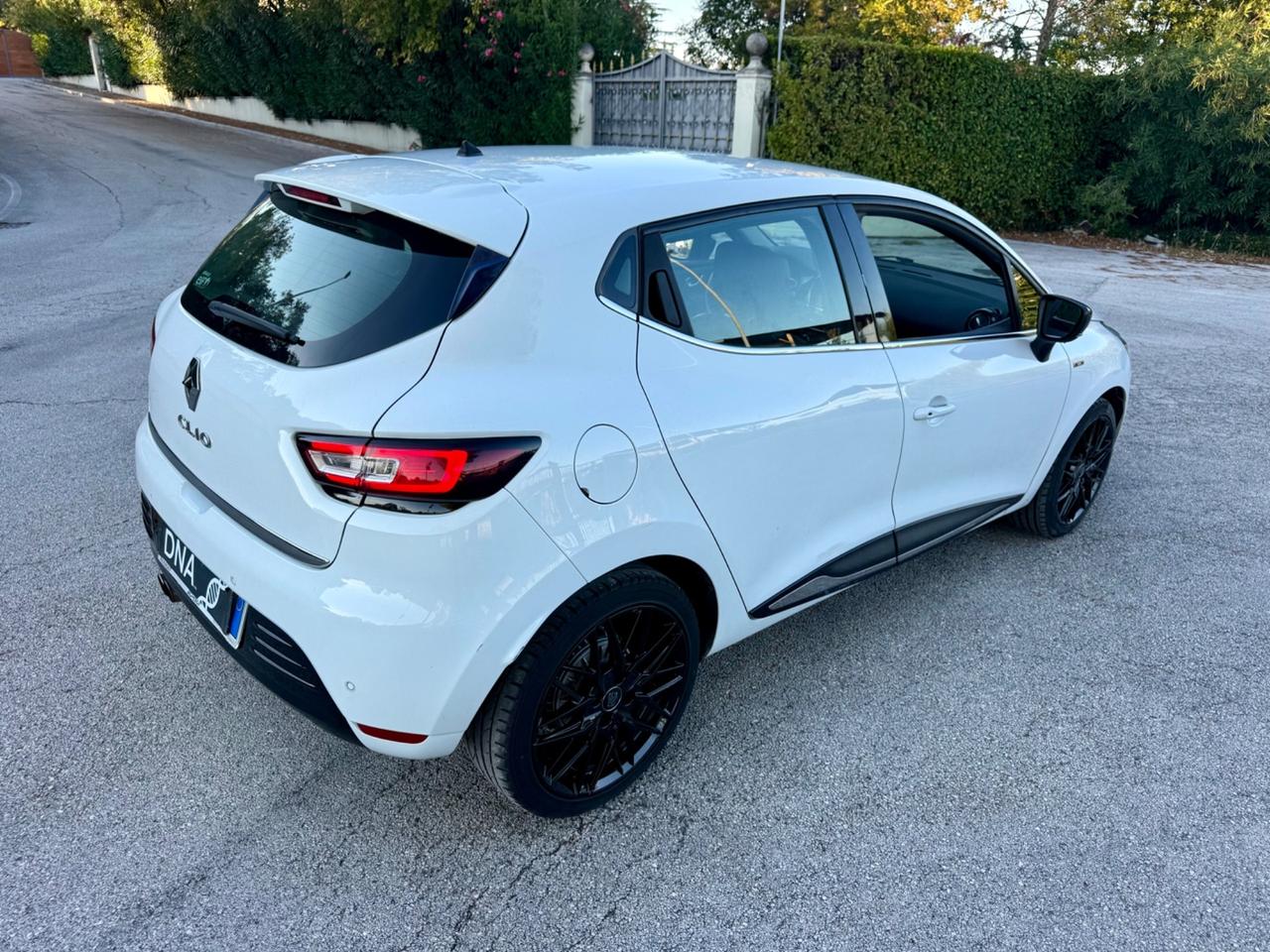 Renault Clio Benzina Euro6B Neopatentati Uniproprietà