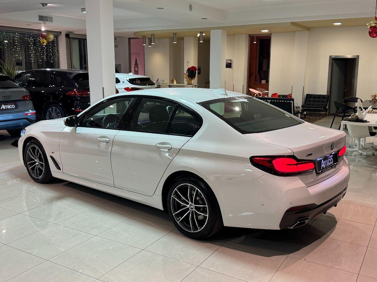 BMW Serie 5 520d xDrive Berlina Msport