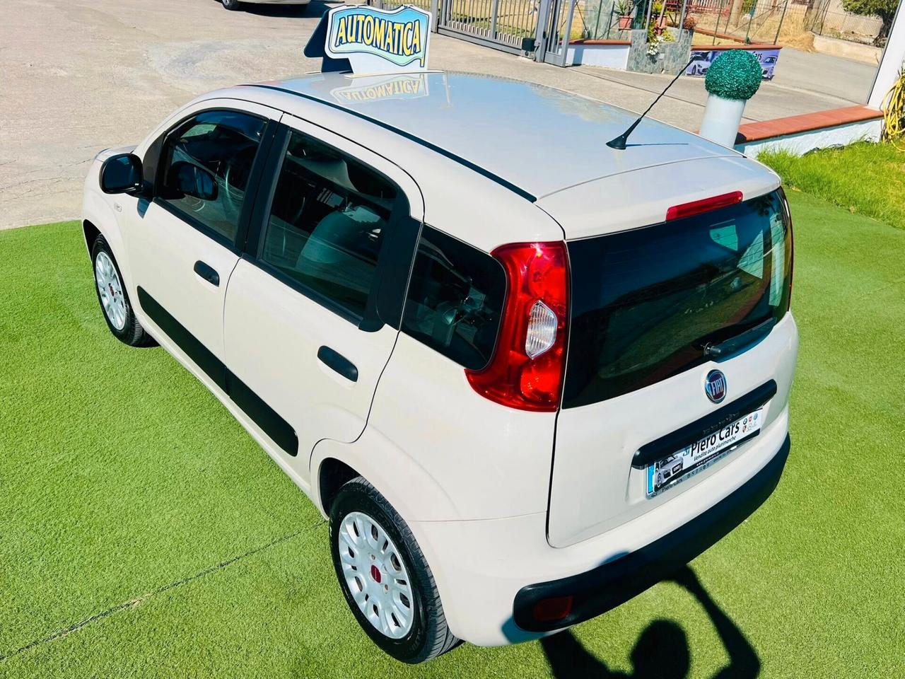FIAT PANDA AUTOMATICA BENZINA ANNO 2017