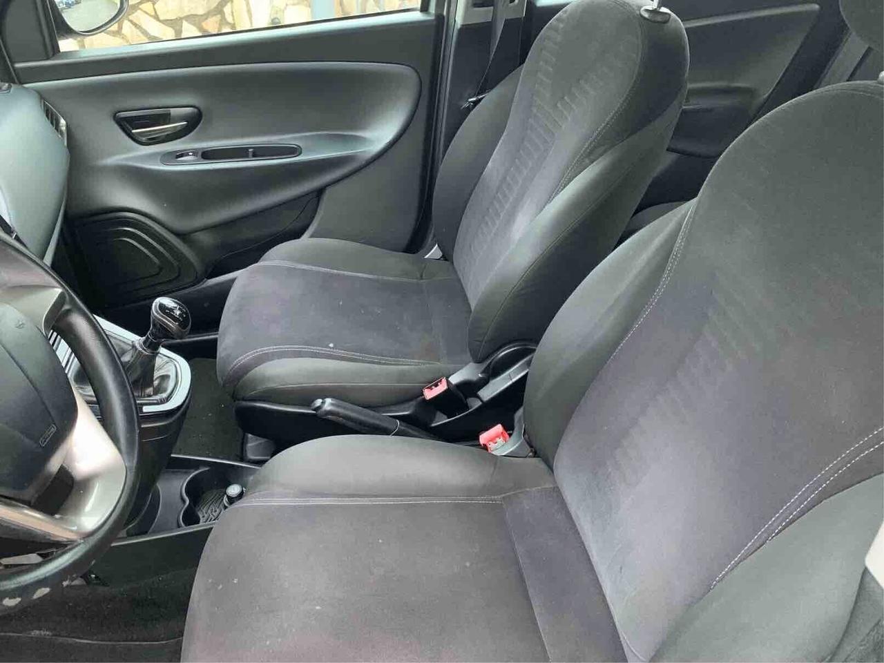 Lancia Ypsilon 1.3 MJT 95 CV