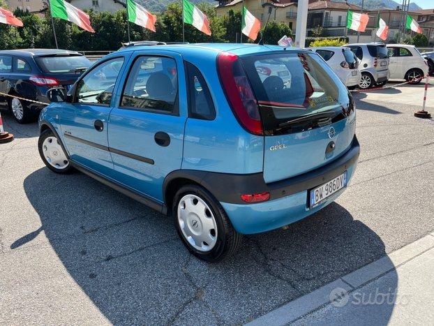 Opel Corsa 1.2i 5 porte