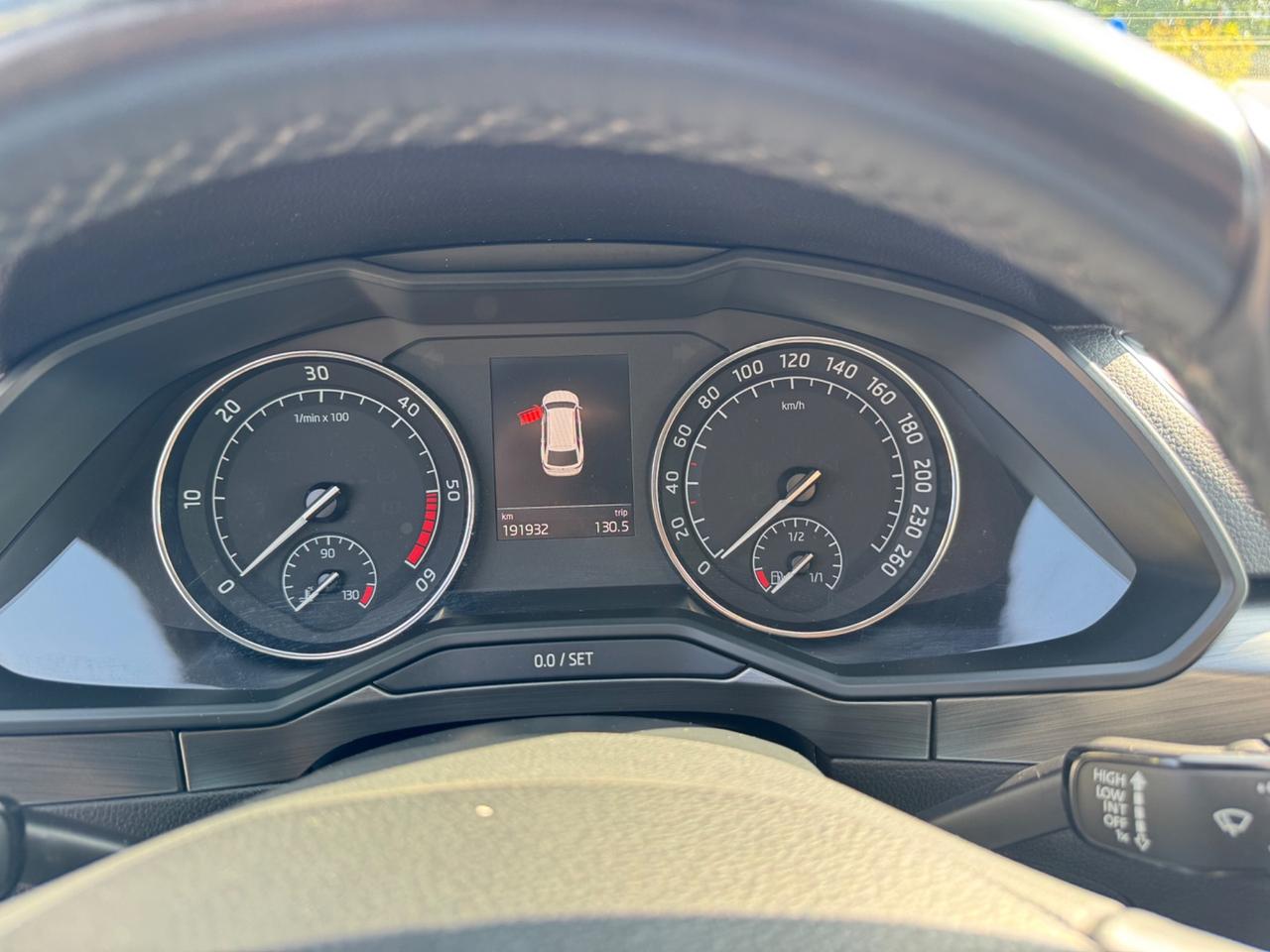 Skoda Superb 2.0 TDI 150 CV SCR DSG Wagon SportLine
