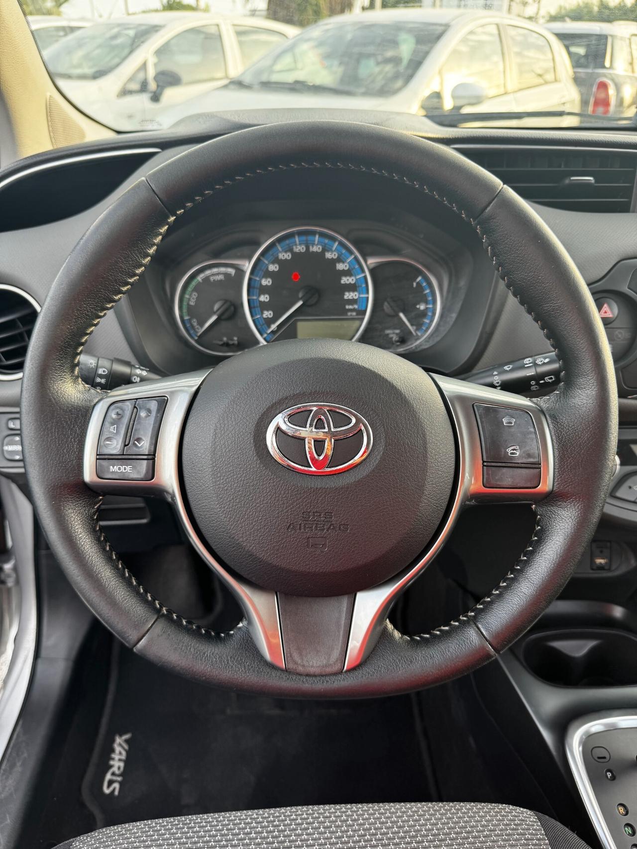 Toyota Yaris 1.5 Hybrid 5 porte Business