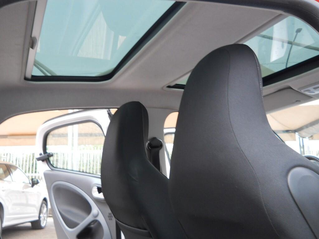 Smart ForFour 70CV 1.0 CC FORFUR PASSION BICOLORE E PANORAMA FULL