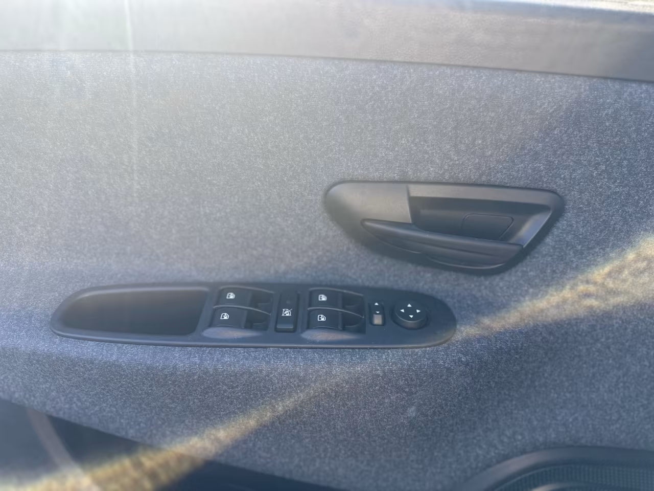 LANCIA Ypsilon III 2021 - Ypsilon 1.0 firefly hybrid Silver s&s 70cv 5p.ti