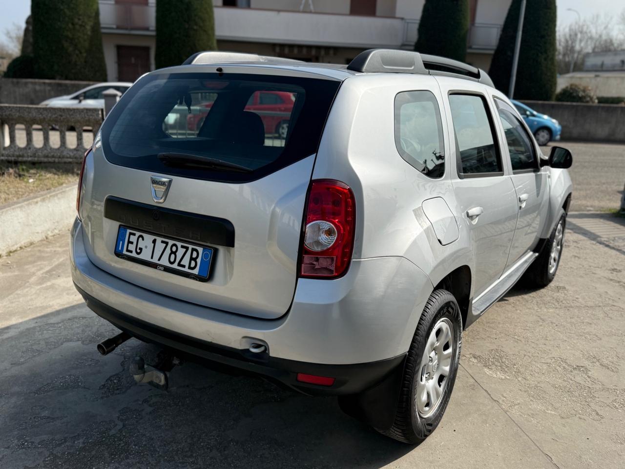 Dacia Duster 1.6 GPL DI SERIE 2032 GANCIO NEOPATENTATU