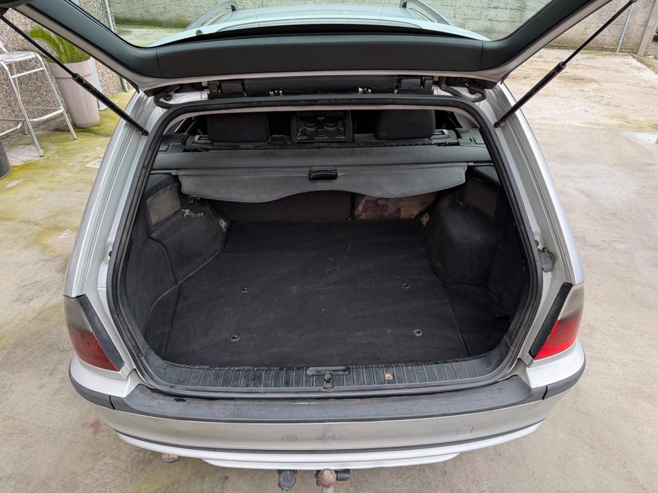 BMW 320D 150CV GANCIO TRAINO OMOLOGATO 1600KG