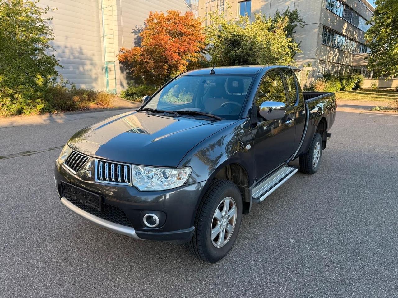 Mitsubishi L200 2.5 DI-D/136CV Club Cab Invite DPF