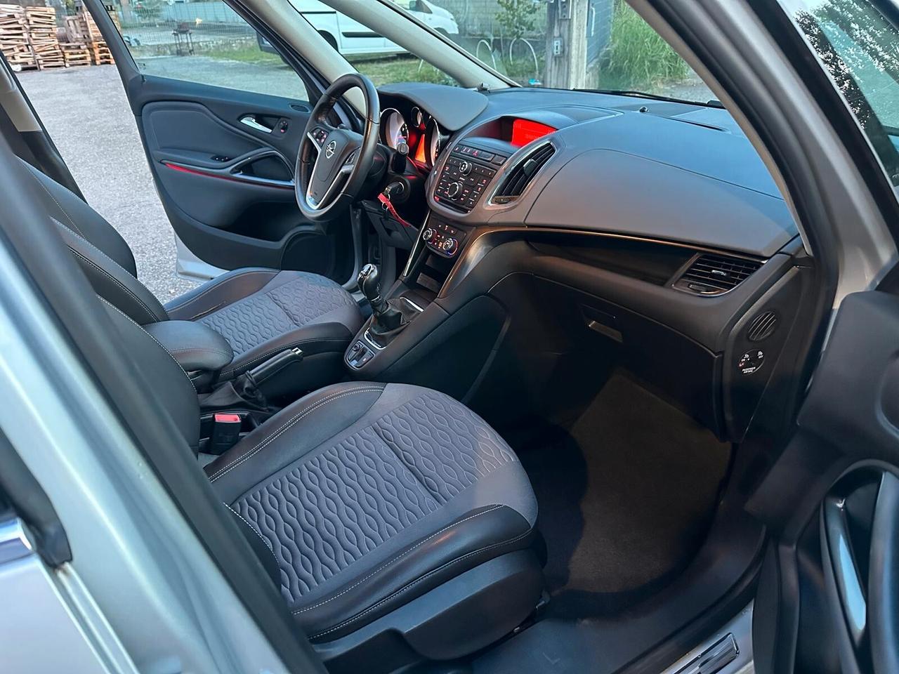 Opel Zafira Tourer 1.6 Turbo EcoM 150CV Cosmo