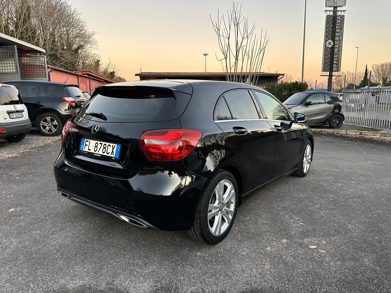 Mercedes-benz A 200 d Automatic Sport Edition White Cream UNIPRO UFF Permute e Rate