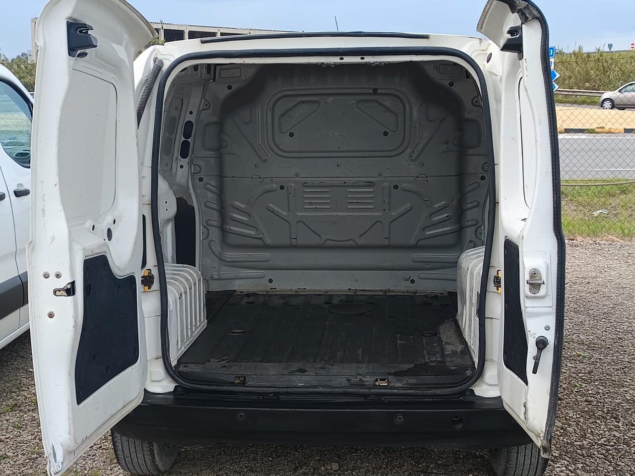 Fiat fiorino 2013 - 1.3mjt Lb automobili