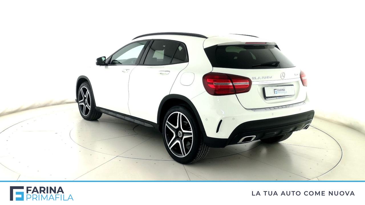 Mercedes-Benz GLA - X156 - GLA 220 d Premium 4matic auto