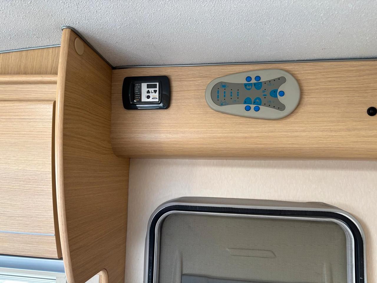 Roller Team Granduca 255P camper