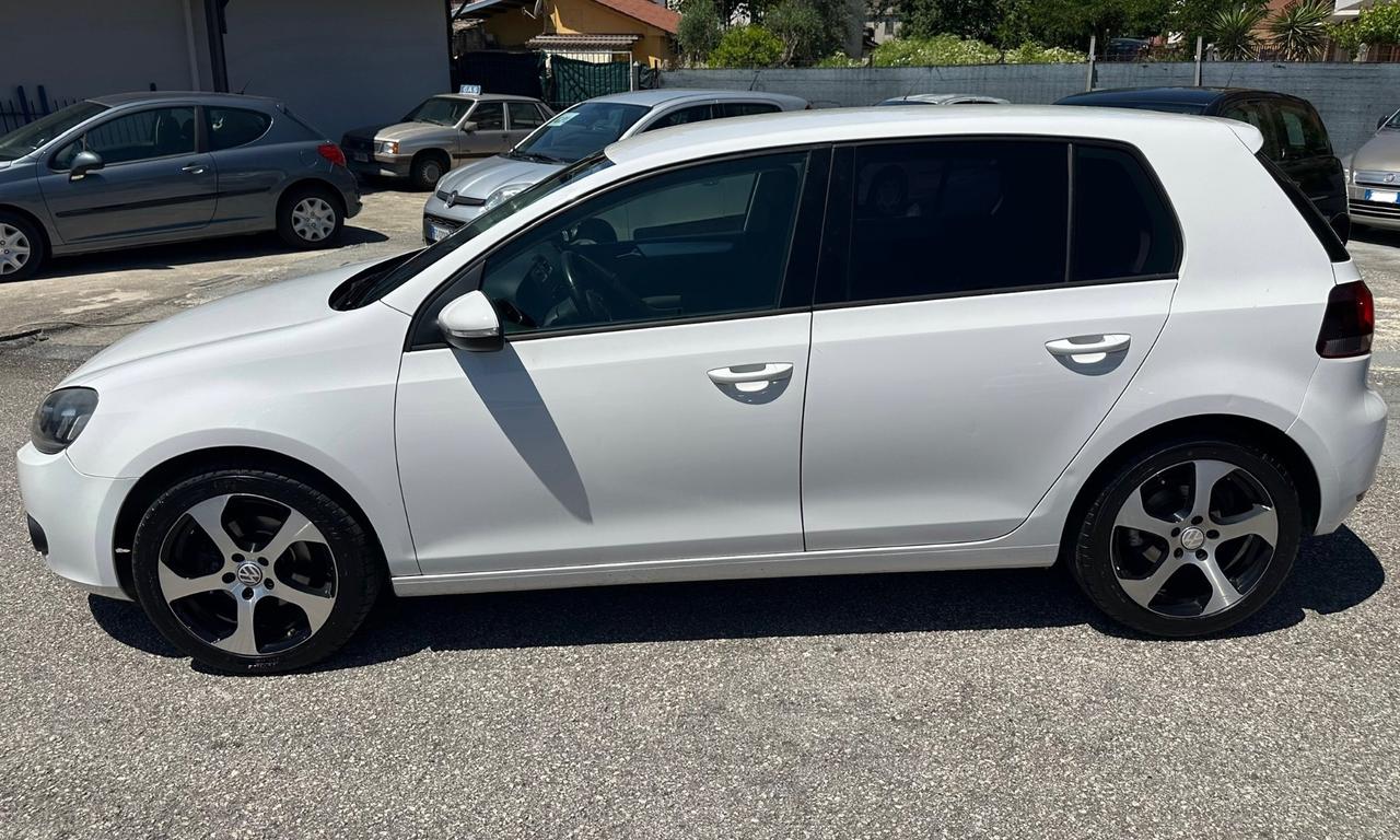 Volkswagen Golf 1.6 TDI DPF 5p. Highline ok Neopatentati