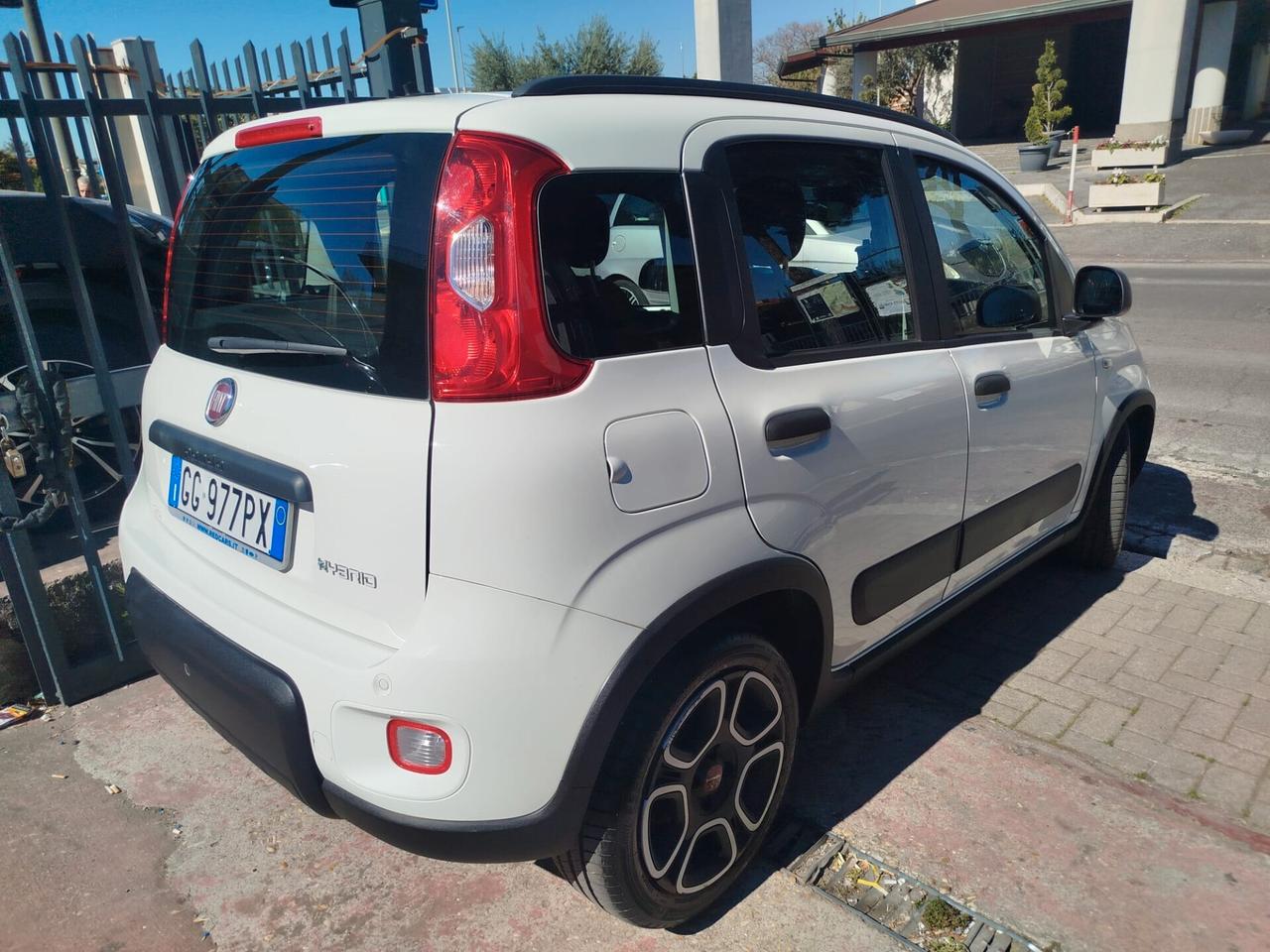 FIAT PANDA HIBRID *PREZZO VERO* UNIPRO' - BLUETOOTH -SENSORI PARCHEGGIO