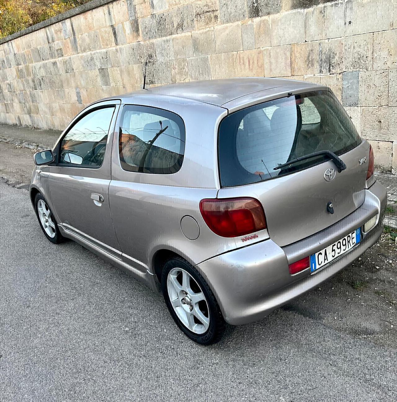 TOYOTA YARIS 1.5I 16V 106CV T-SPORT GPL