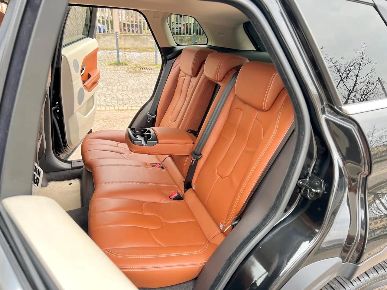 Land Rover Range Evoque 2.0 Si4 5p. Prestige