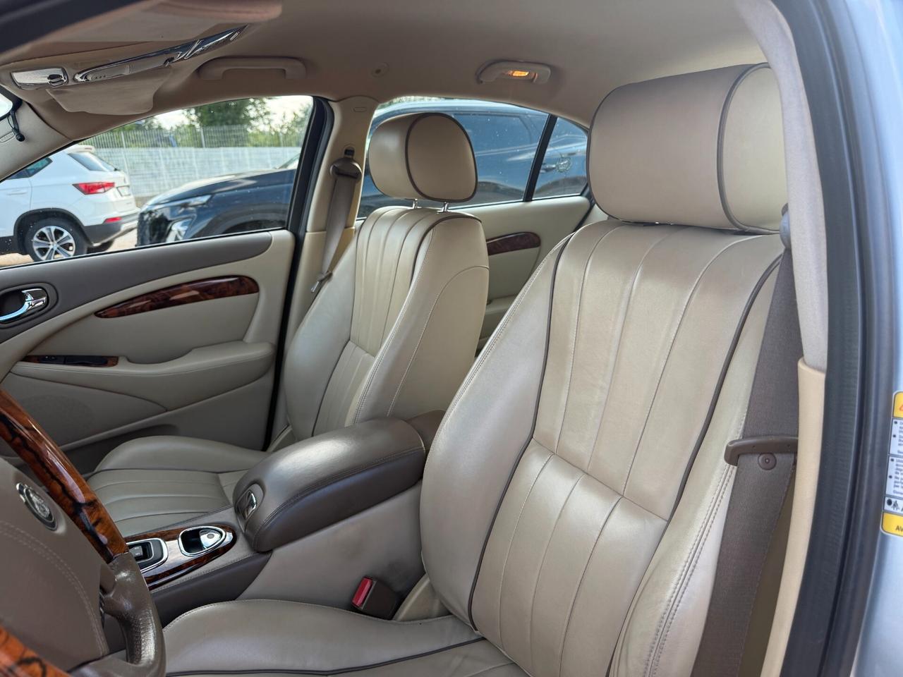 Jaguar S-Type 2.7 diesel V6 Executive