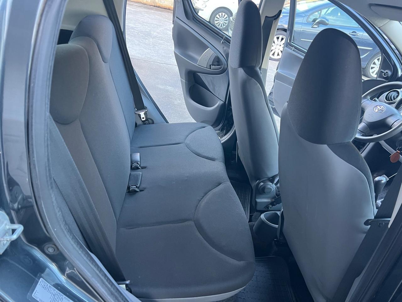 Toyota Aygo 1.0 12V VVT-i 5 porte