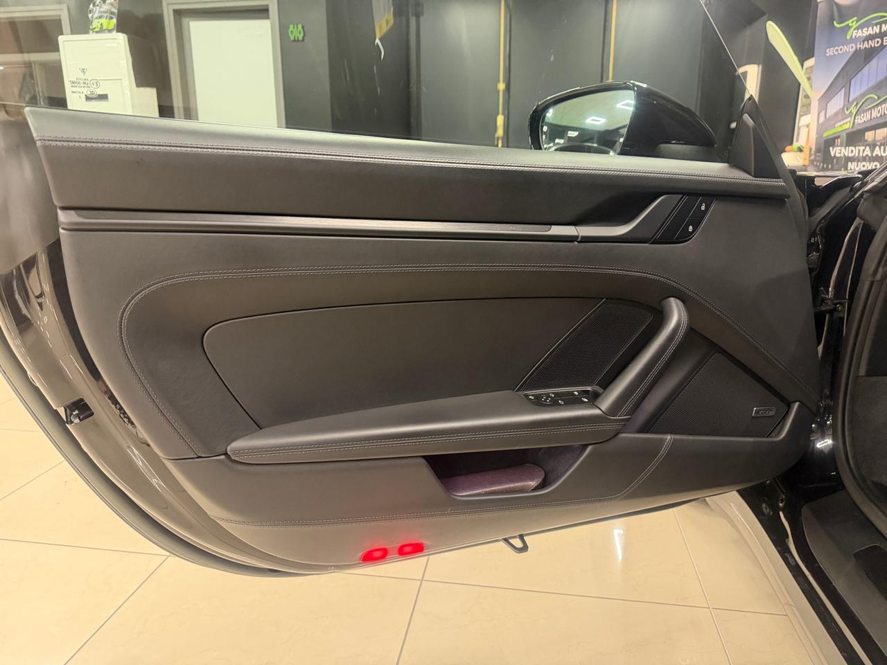 Porsche 911 Targa 3.0 4 GTS auto