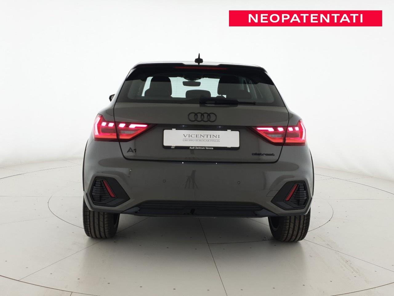 Allstreet 30TFSI 116CV S tronic Identity Contrast