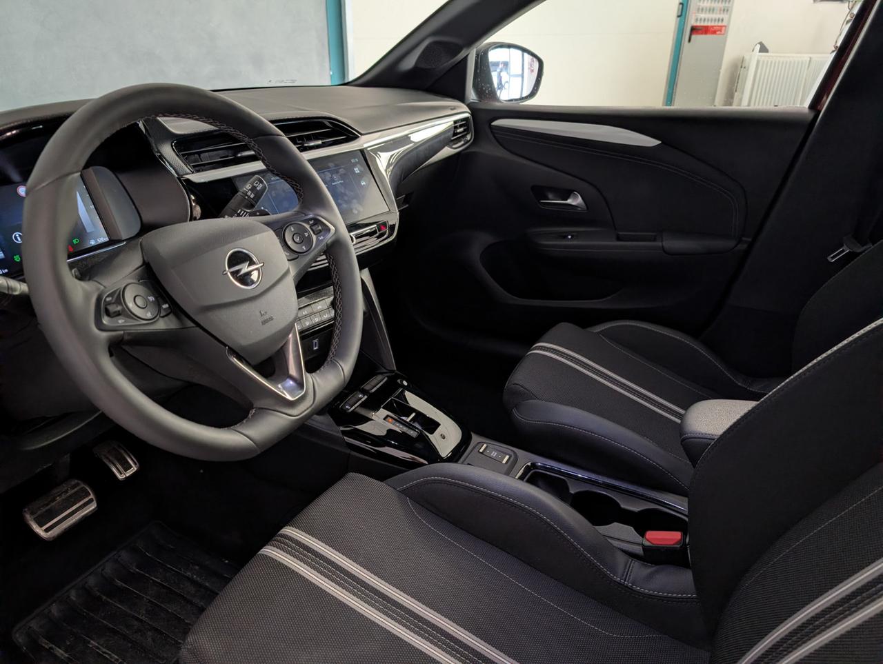 Opel Corsa 1.2 100cv AT8 GS