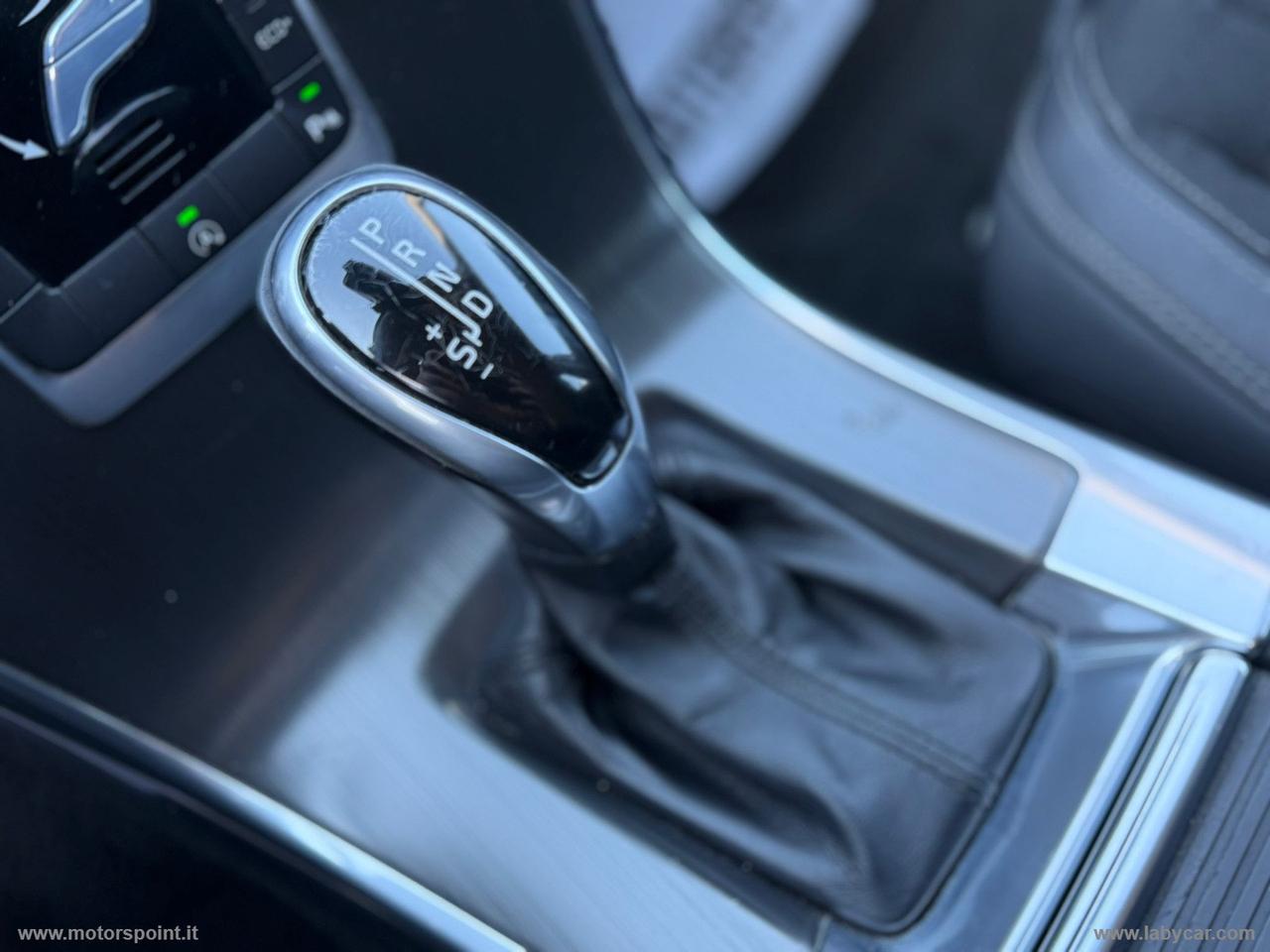 VOLVO XC60 D4 Geartronic Kinetic