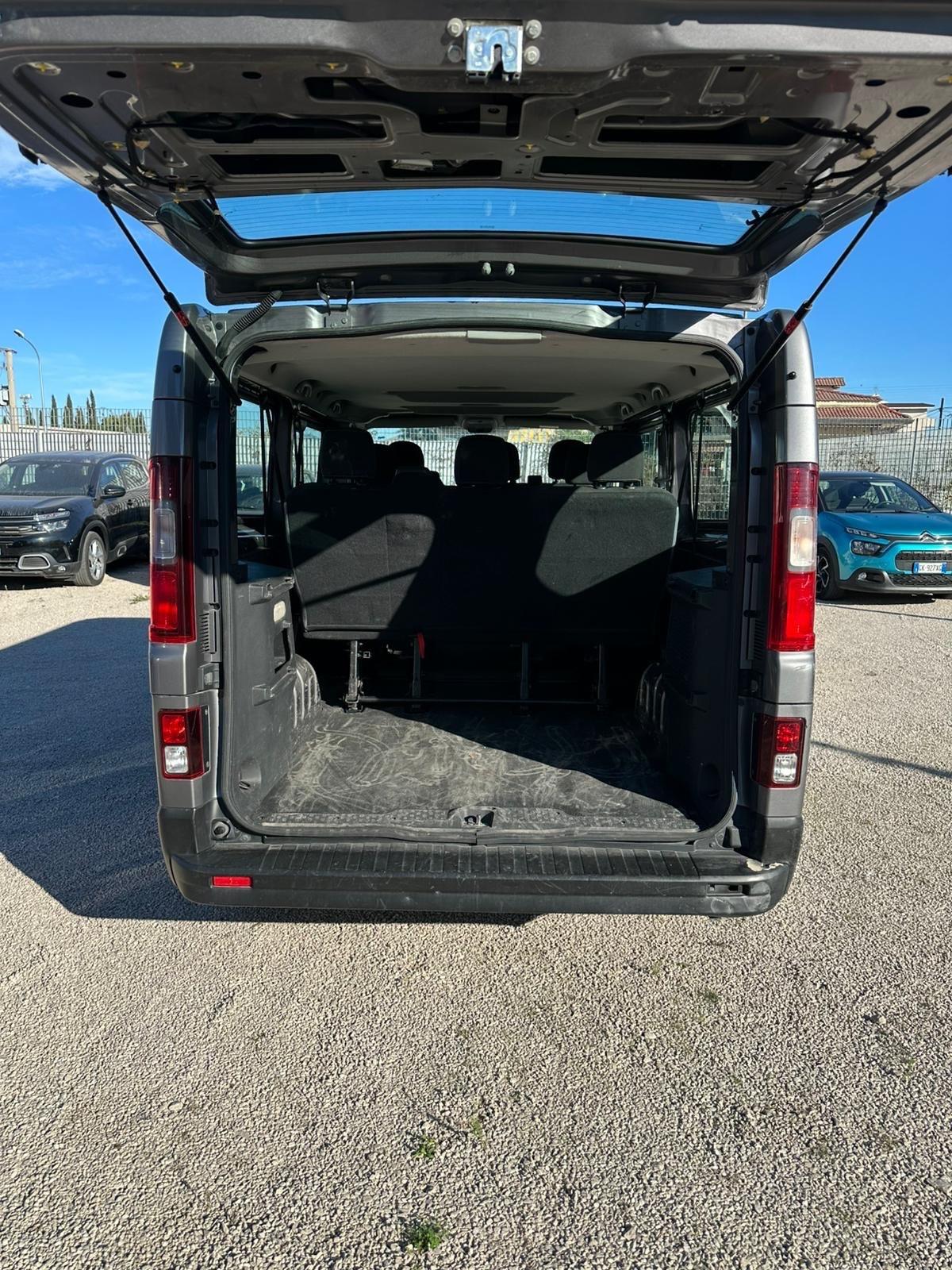 Renault Trafic T29 1.6 dCi 125CV 9 POSTI