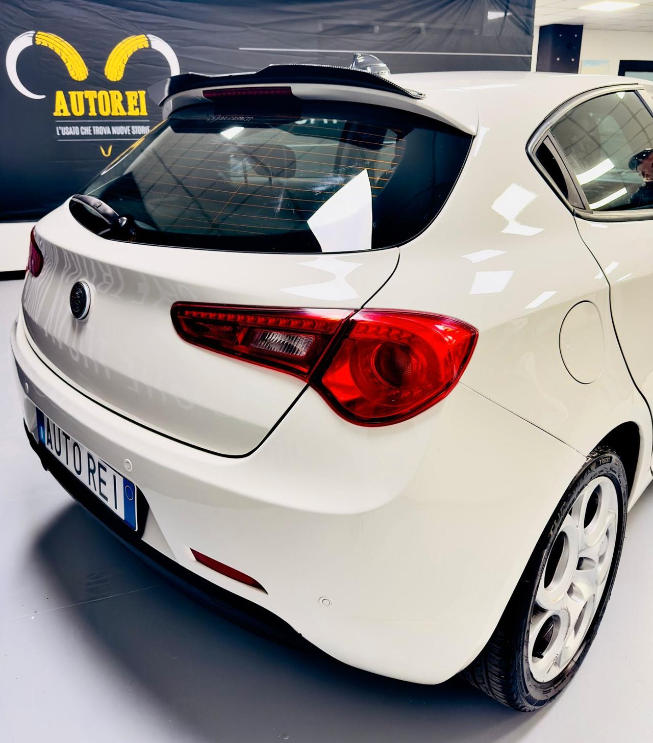 Alfa Romeo Giulietta 1.6 JTDm-2 105CV Distinctive