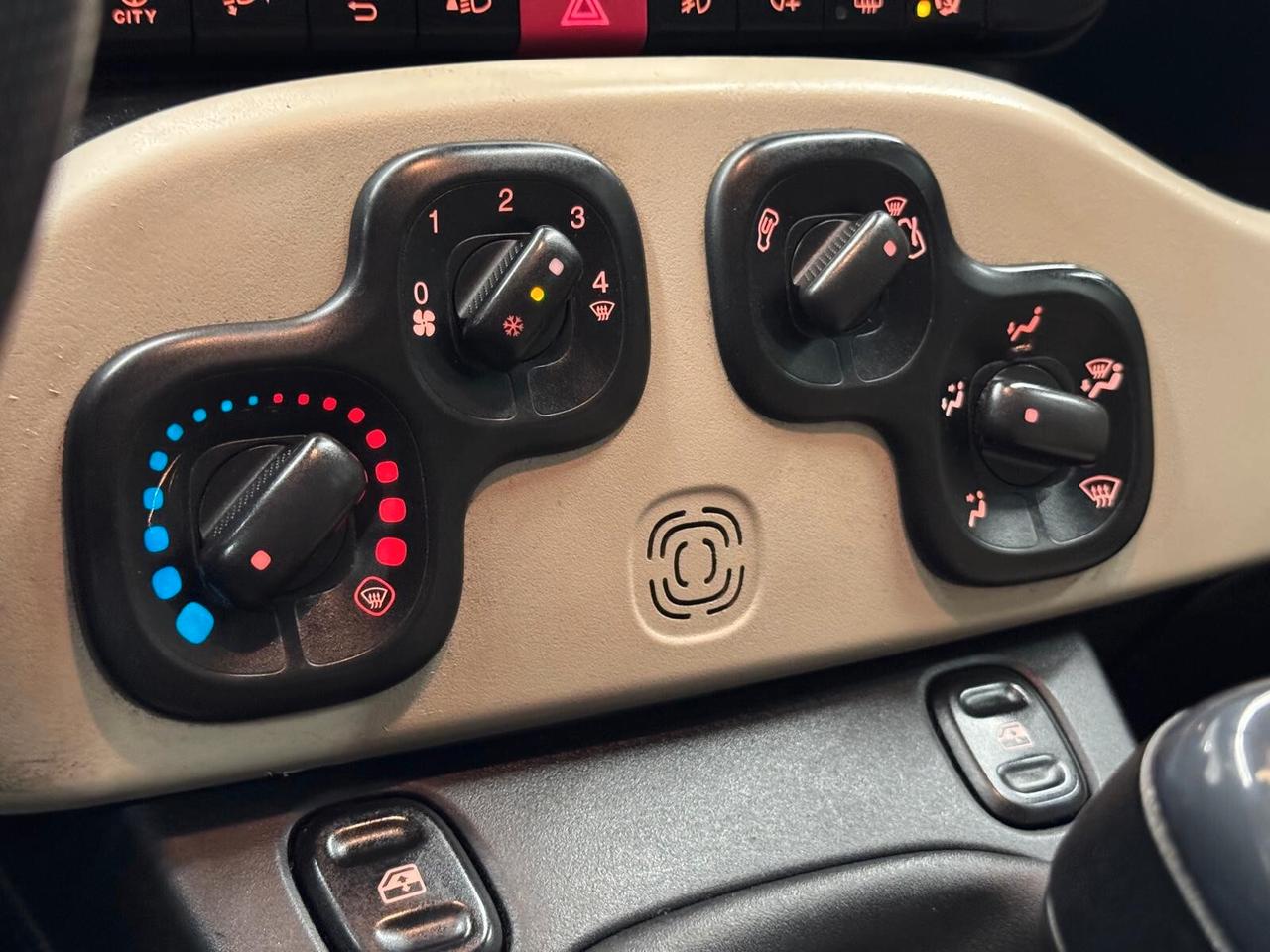 Fiat Panda 1.3 MJT 75 CV Lounge 2014