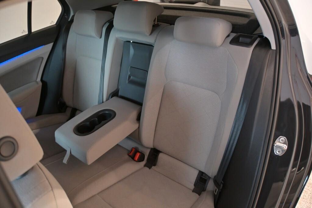 VOLKSWAGEN GOLF 8 2.0 TDI 115CV DSG SCR LIFE ( FARI LED - DIGITAL COCKPIT - AMBIENT LIGHTS - ADAPTIVE CRUISE - APP CONNECT - PARK PILOT )