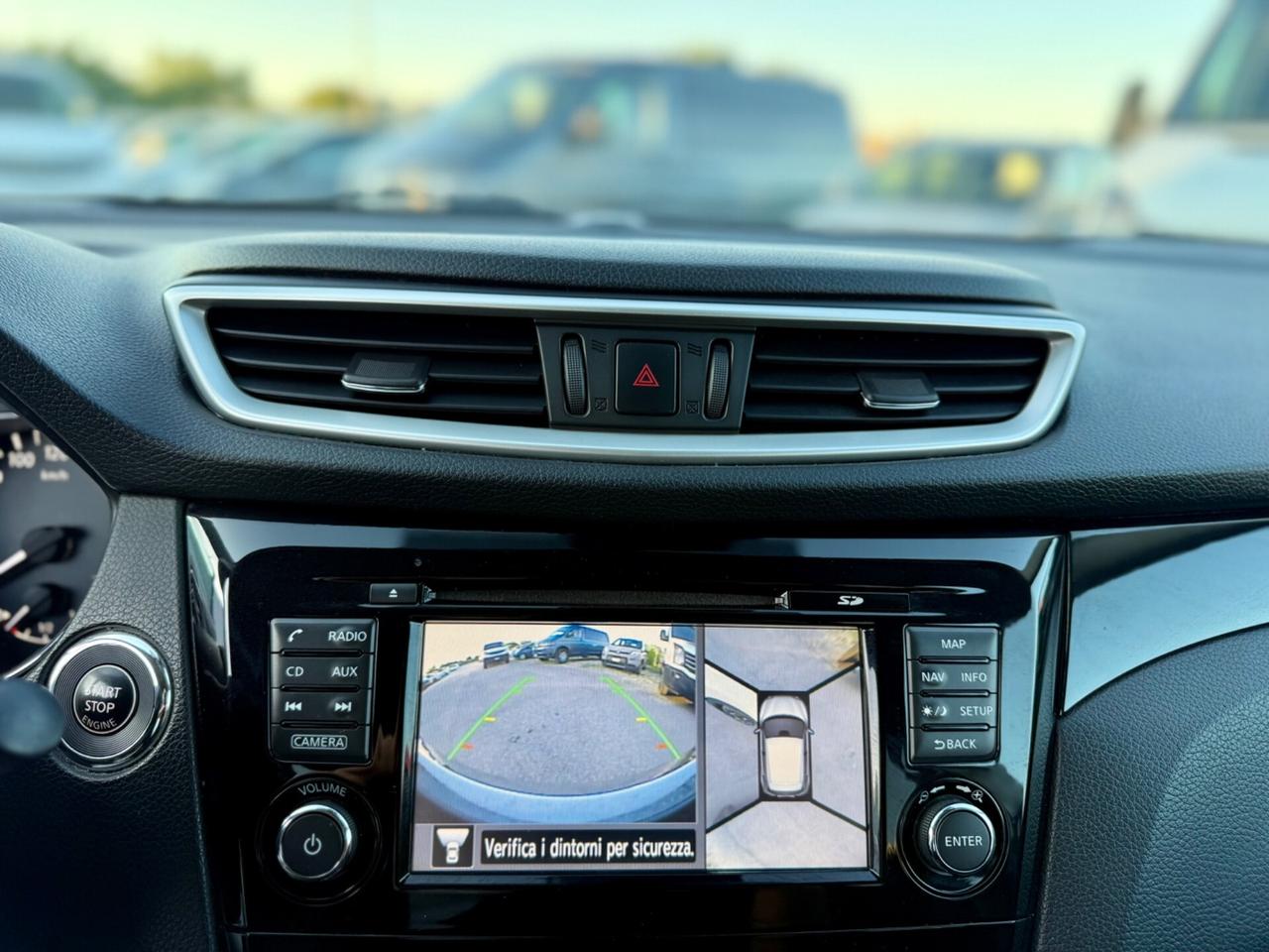 Nissan Qashqai 1.5 dCi Tekna NEOPATENTATI
