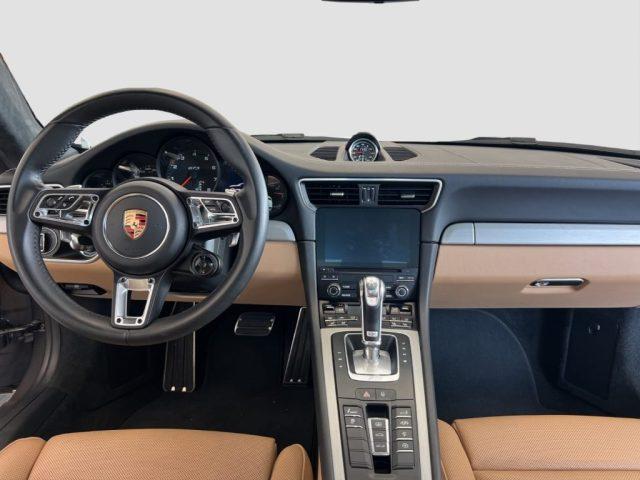 PORSCHE 911 911 3.0 Carrera 4 GTS Coupé