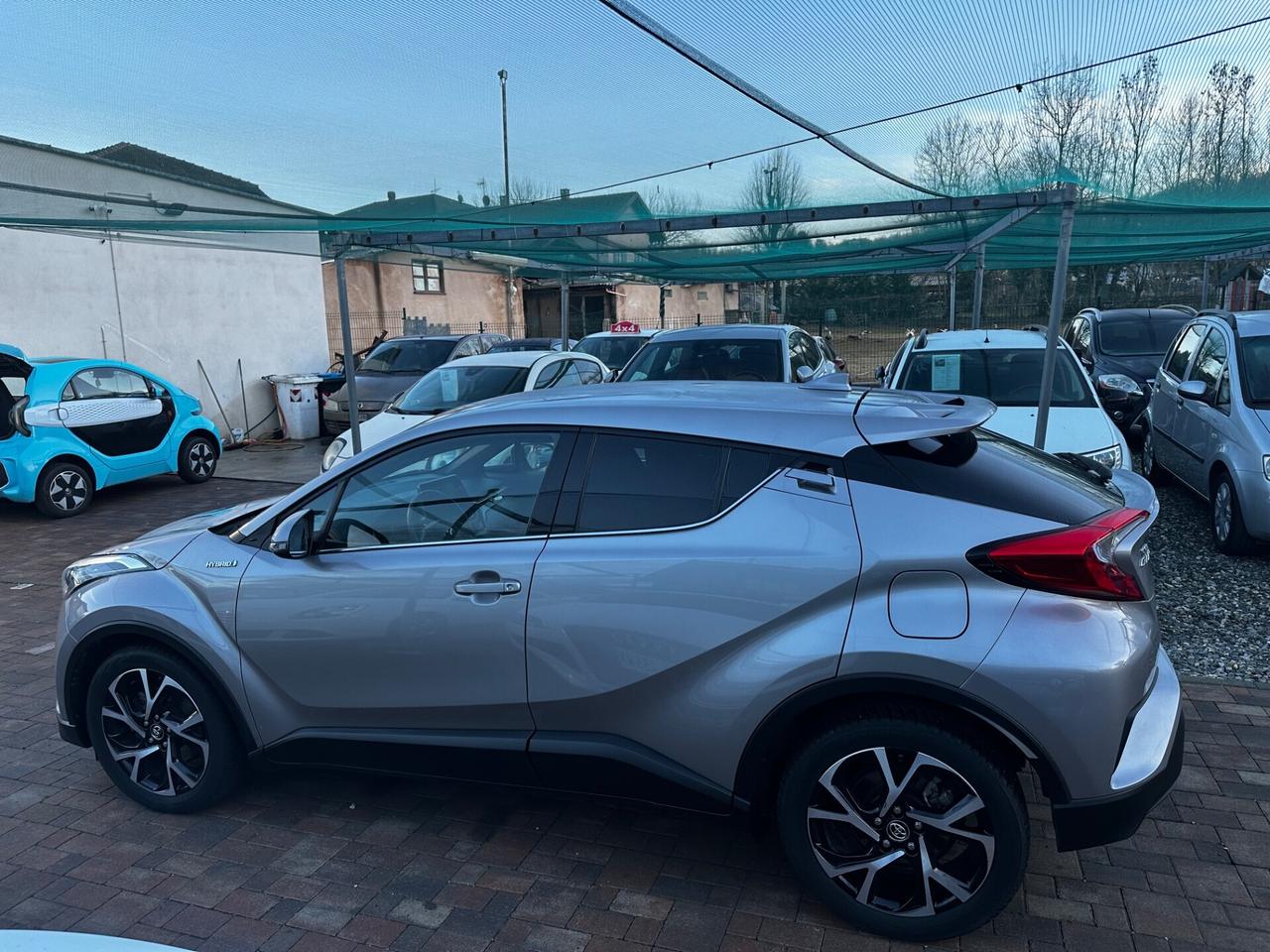 Toyota C-HR 1.8 Hybrid E-CVT Style