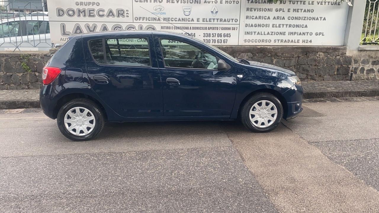 Dacia Sandero 1.2 16V GPL 75CV