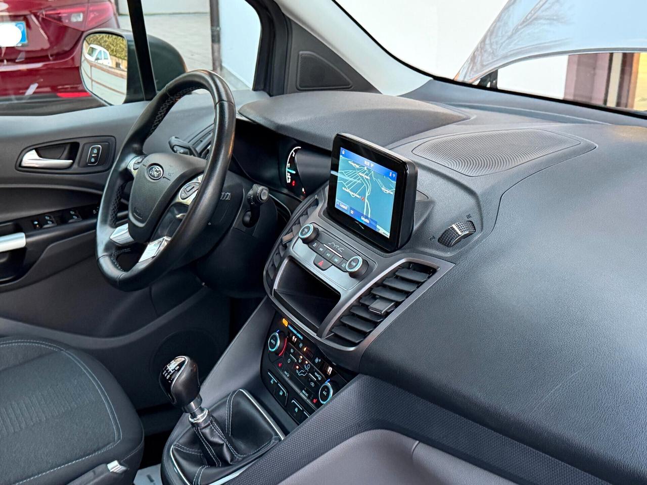 Ford Tourneo Connect 1.5 TDCI 120 cv. ACTIVE (Nav)