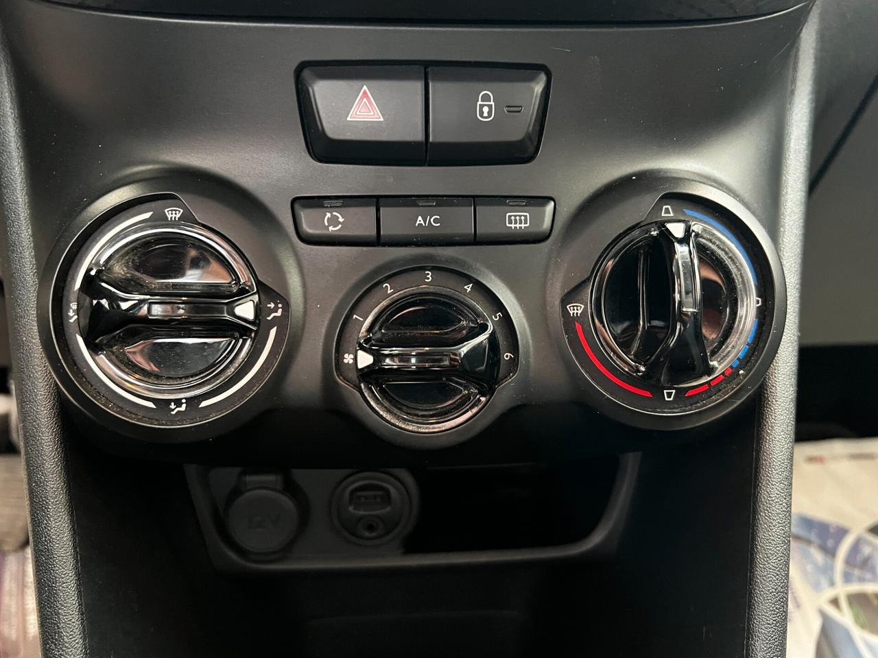 Peugeot 2008 1.4 HDi 68CV Active