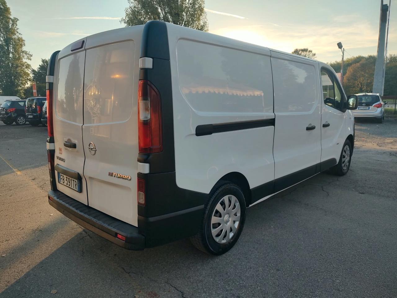 Opel Vivaro 29 L2H1 1.6 BIT. 14O CV EDITION, OK NEOPATENTATI, PREZZO + IVA