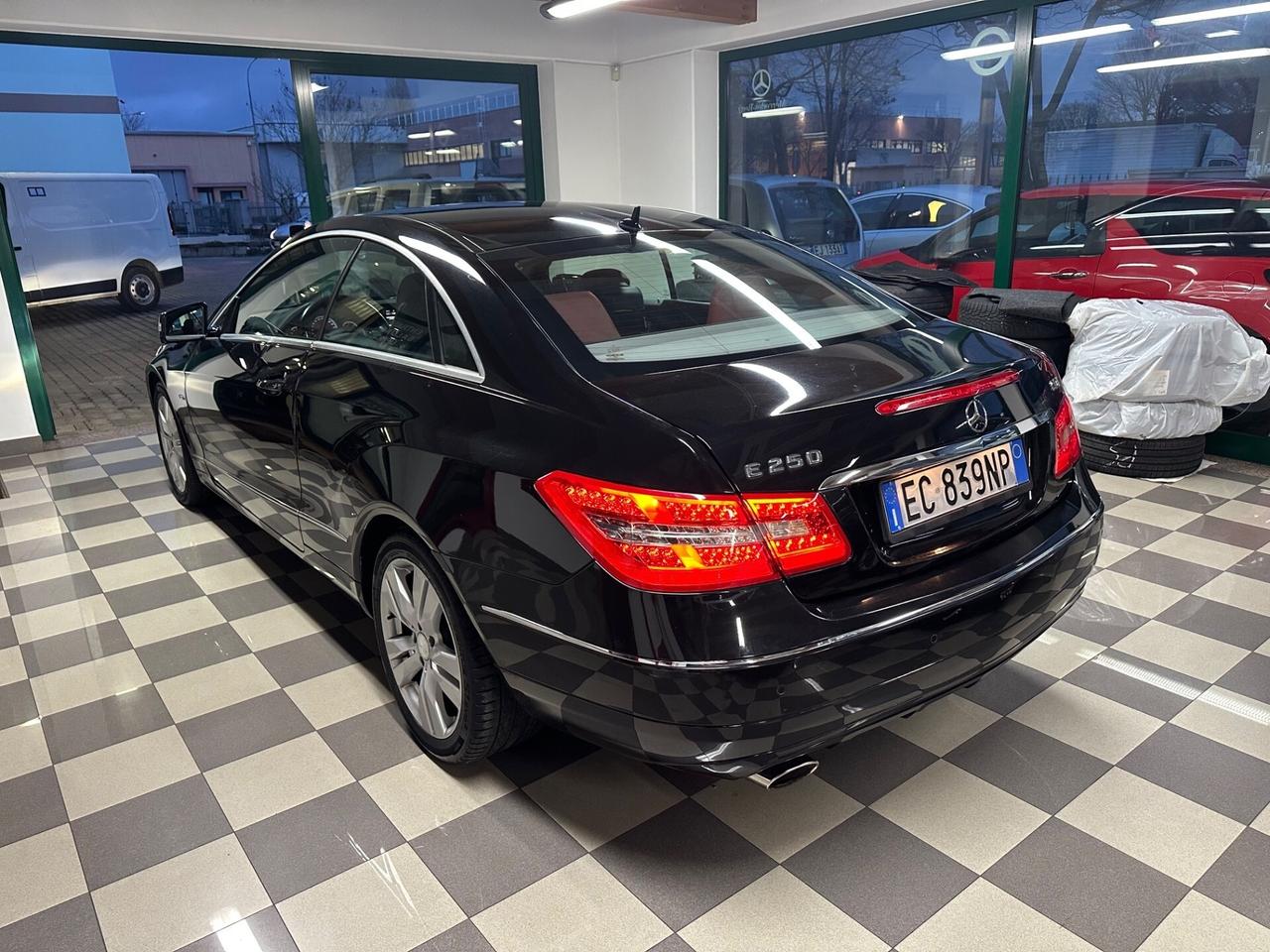 Mercedes-benz E 250 CDI BlueEFFICIENCY Avantgarde