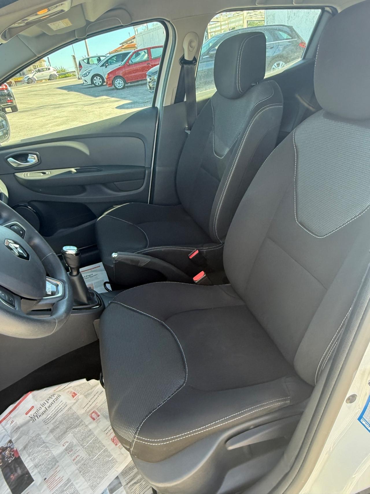 Renault Clio dCi 8V 75 CV 5 porte Moschino Life